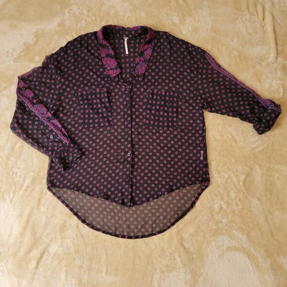 Free People Black Floral Button Blouse Long Sleeves Pockets Semi Sheer XS Hi Low - Picture 2 of 12